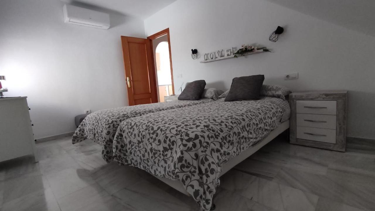 Apartamentos La Casa De Bebita Fuengirola Kültér fotó
