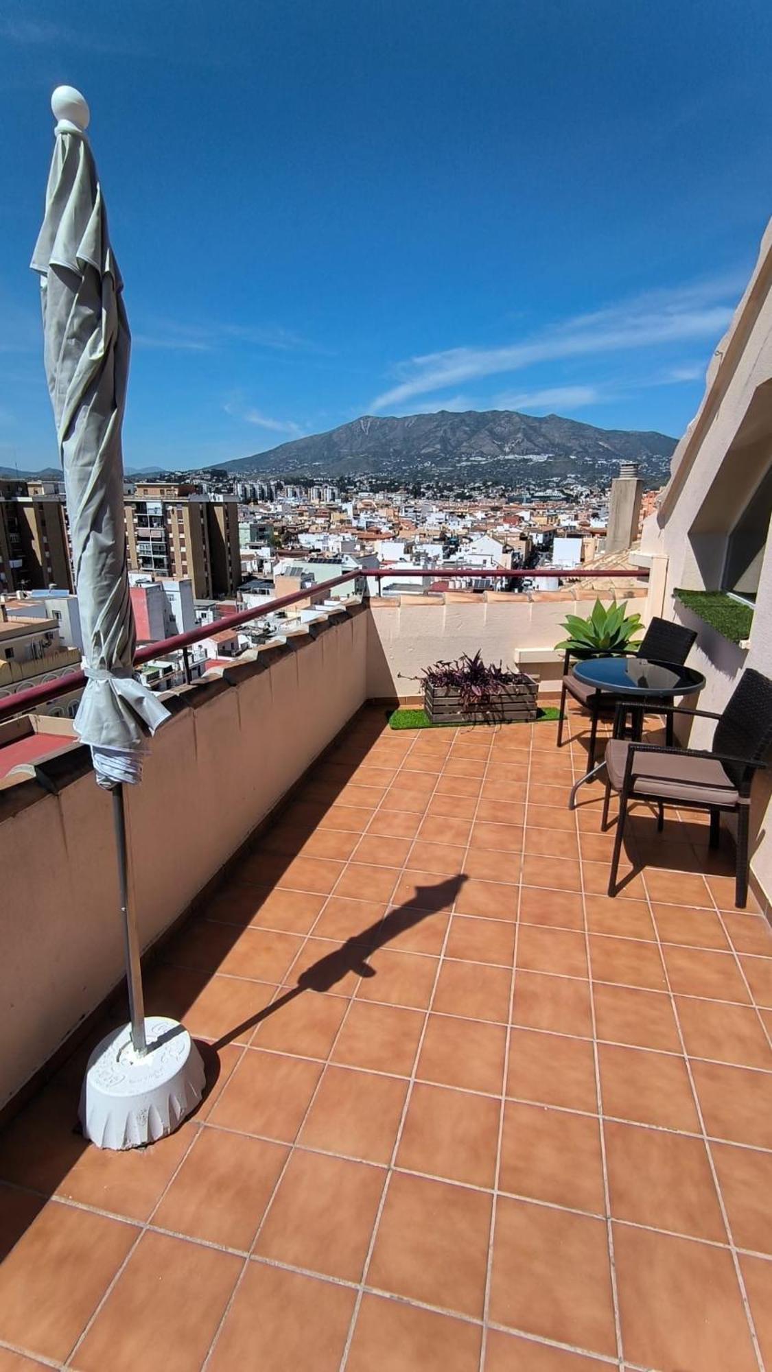 Apartamentos La Casa De Bebita Fuengirola Kültér fotó